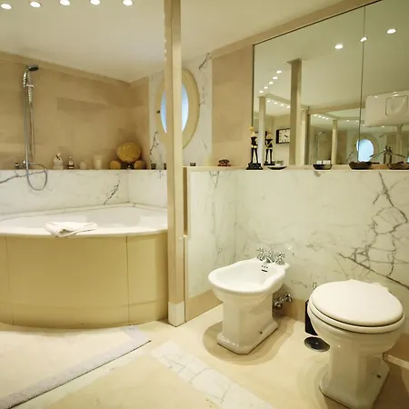 Imperial Luxury Penthouse Апартаменты *